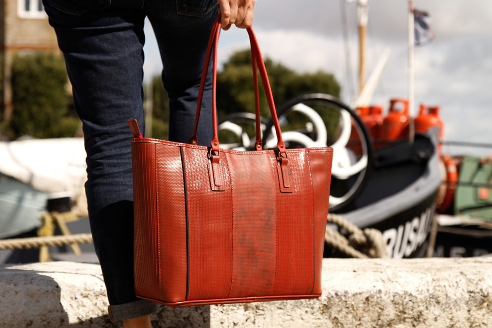 Tote Bag Lifestyle 2019 Web (2)