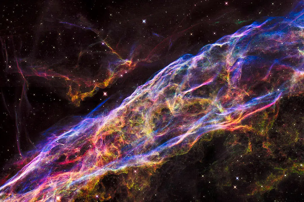 NASA's Hubble Space Telescope has unveiled in detail a section of the Veil Nebula.