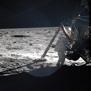 464487Main AS11 40 5886 Thumb (1)