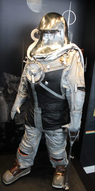 BIS Suit 2 E1562079162571